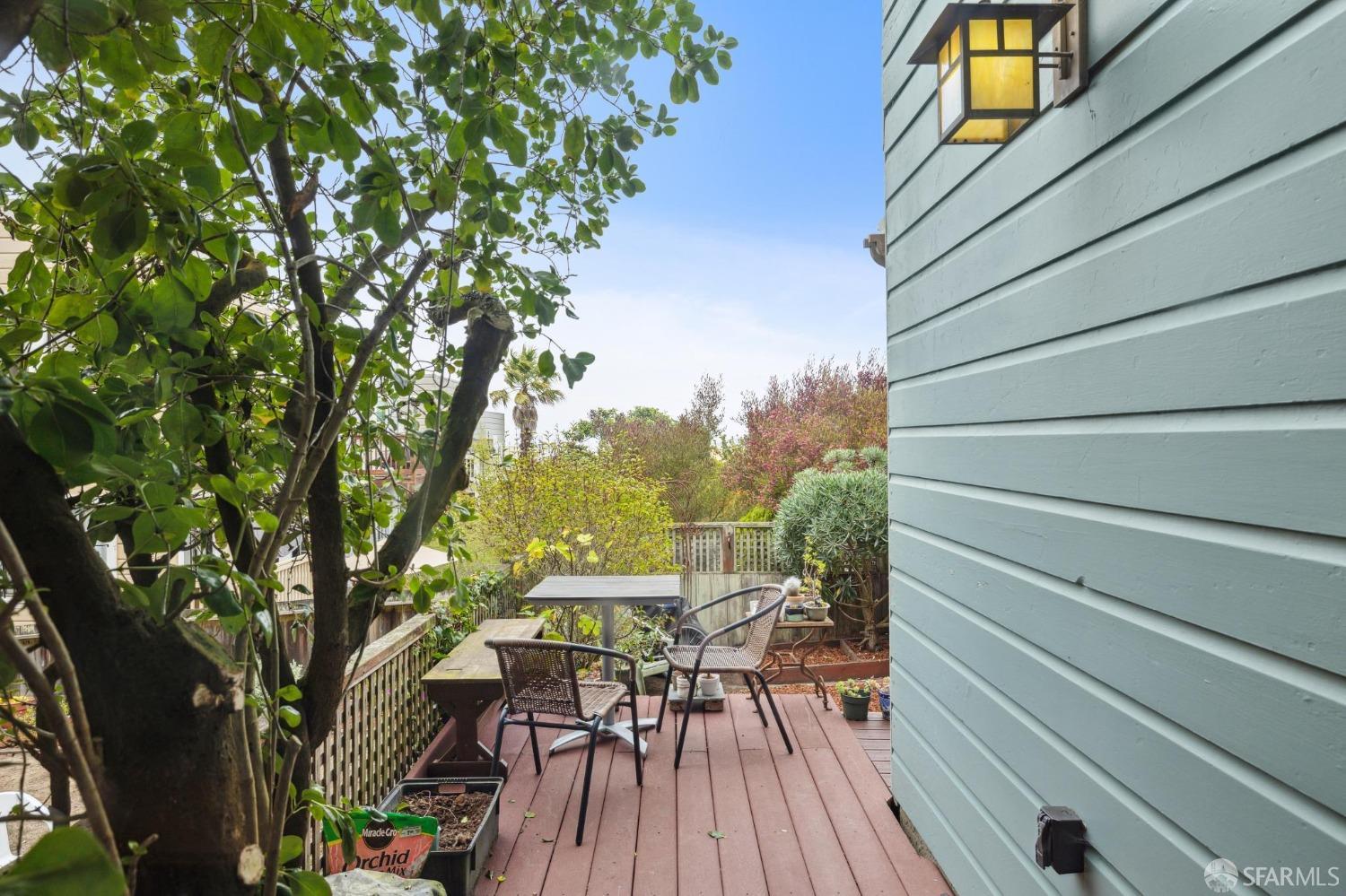 4526-4528 Fulton Street