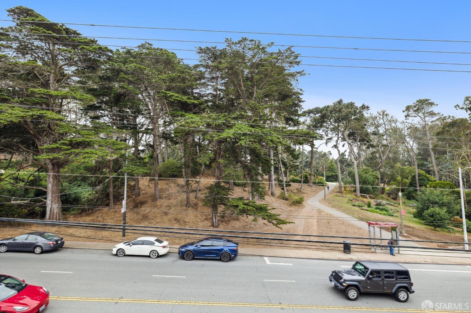 4526-4528 Fulton Street