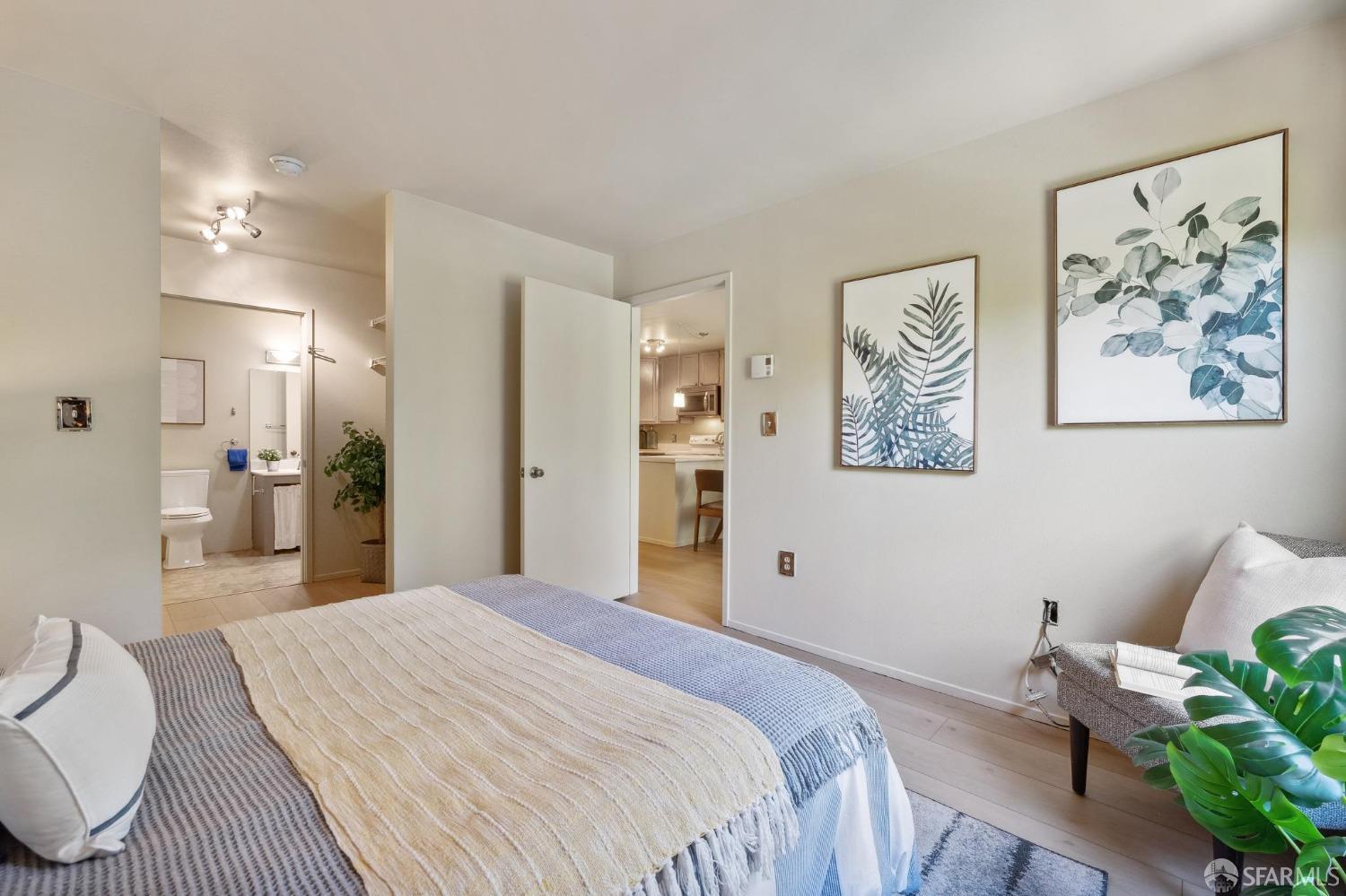 2225 23rd Street # 212