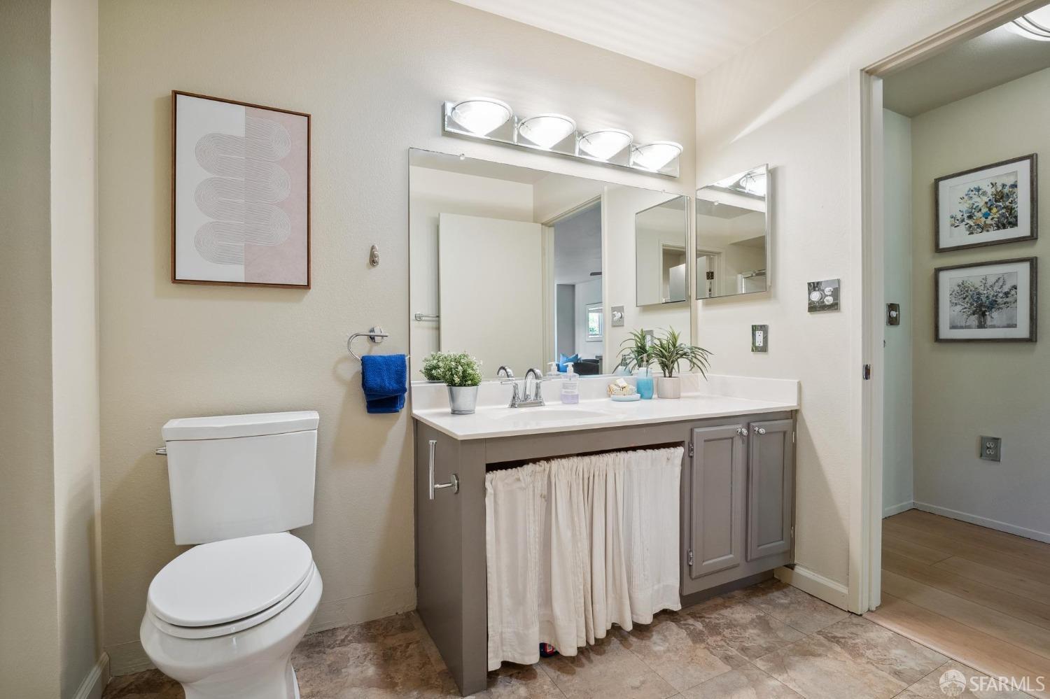 2225 23rd Street # 212