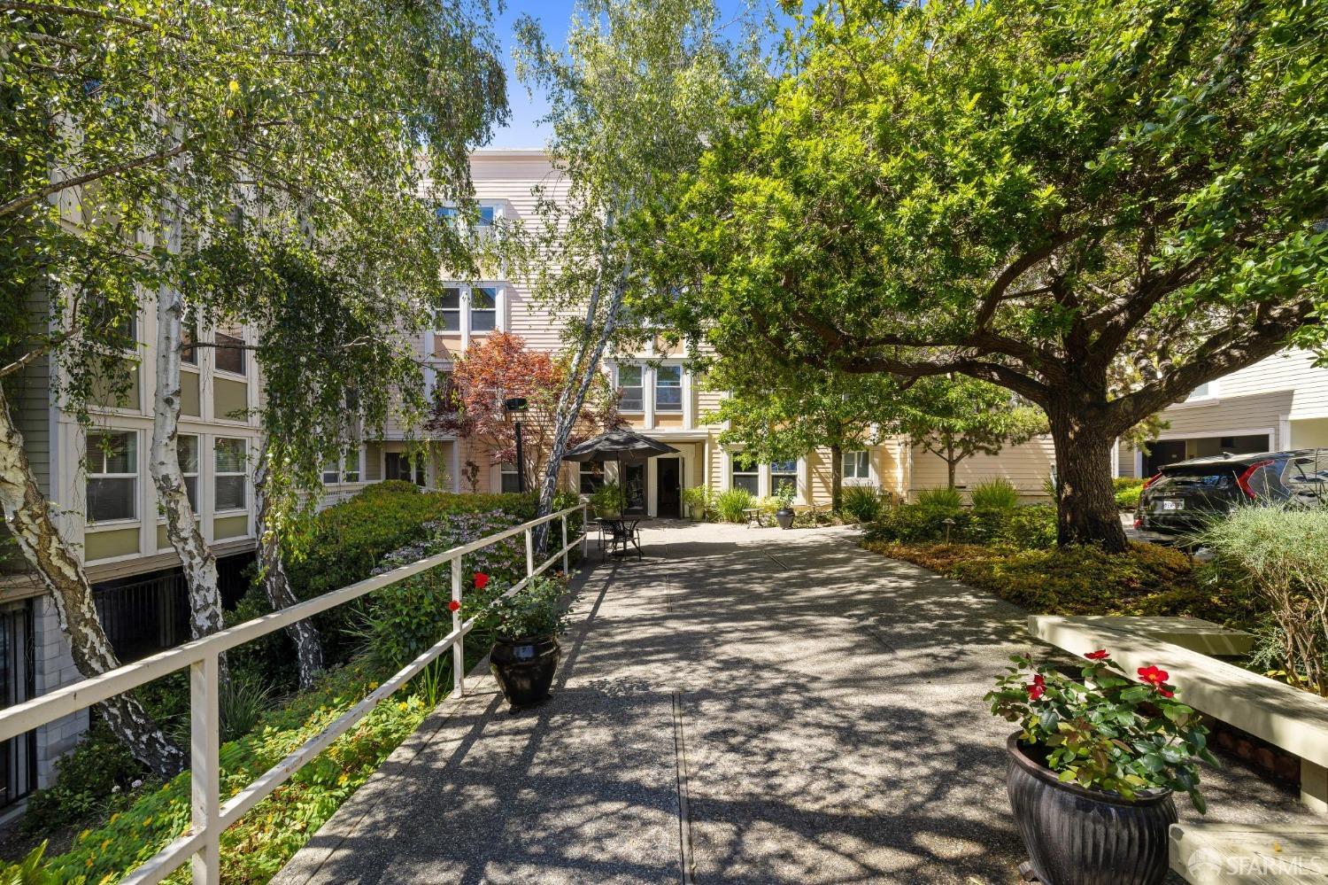 2225 23rd Street # 212