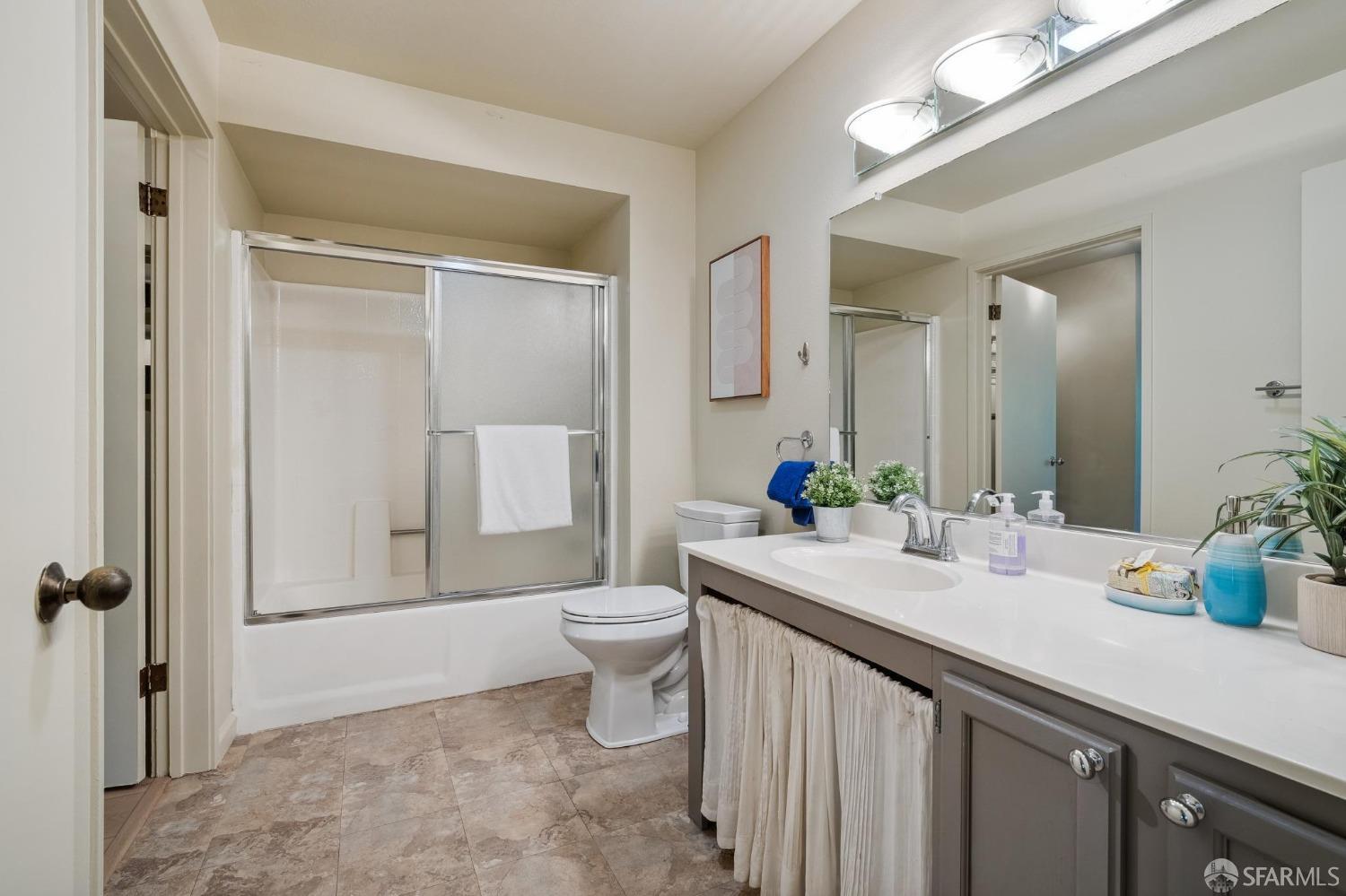2225 23rd Street # 212