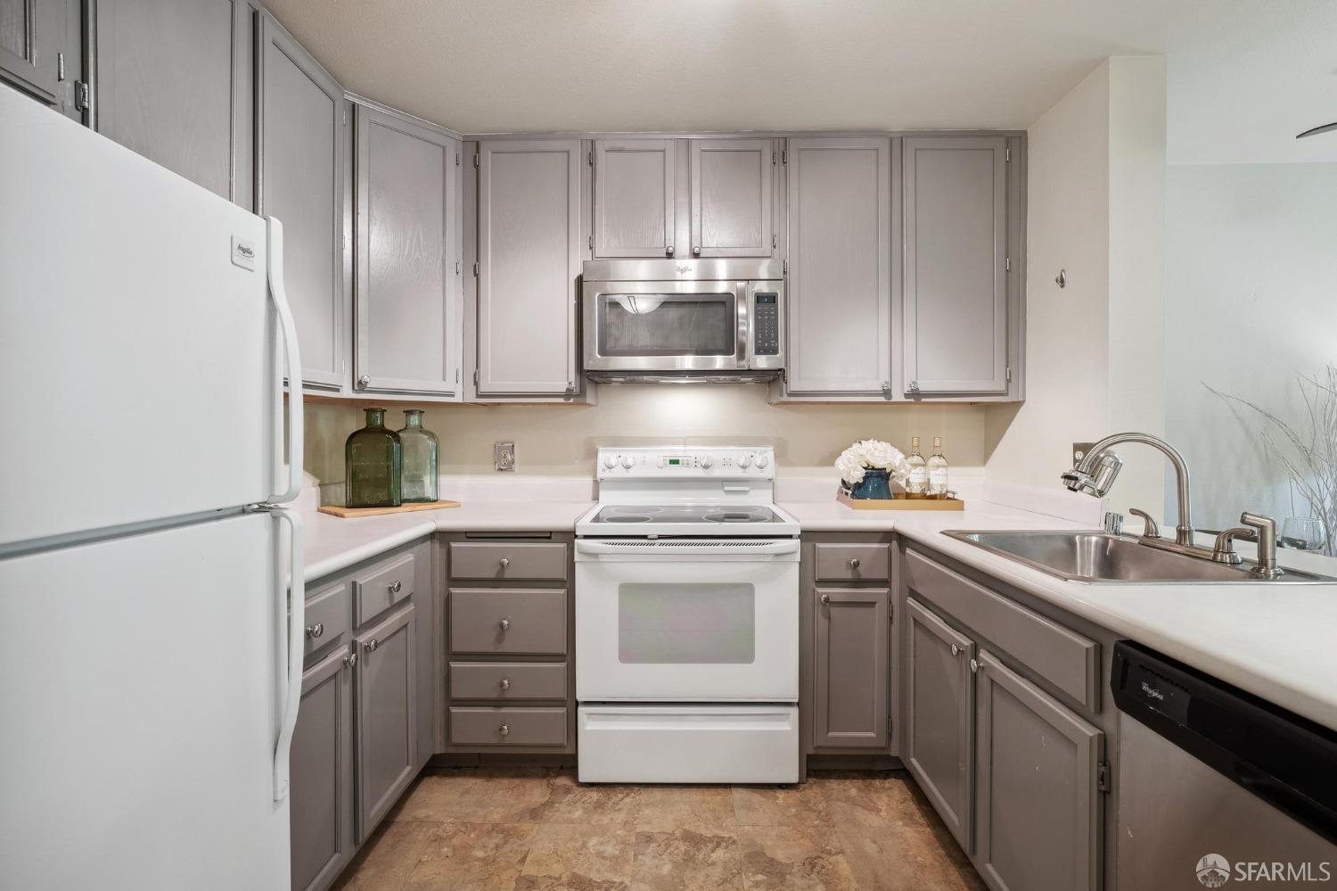 2225 23rd Street # 212