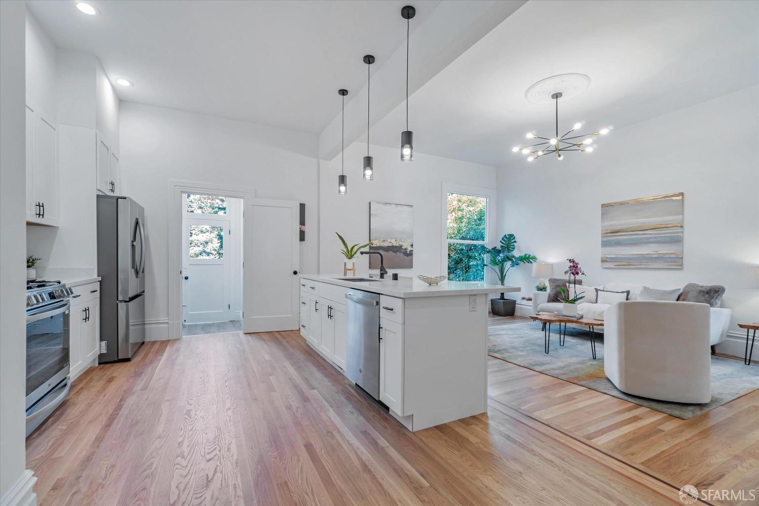 137 6th Avenue