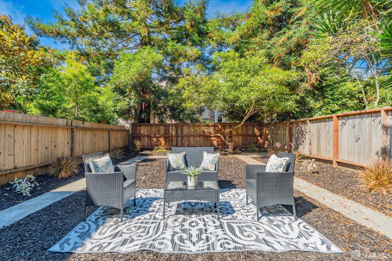 137 6th Avenue