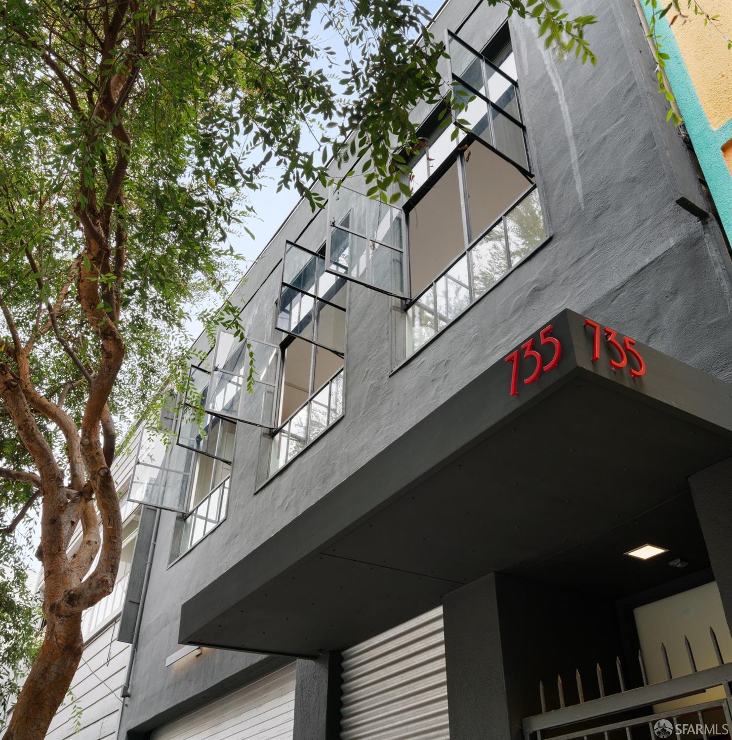 735 Clementina Street