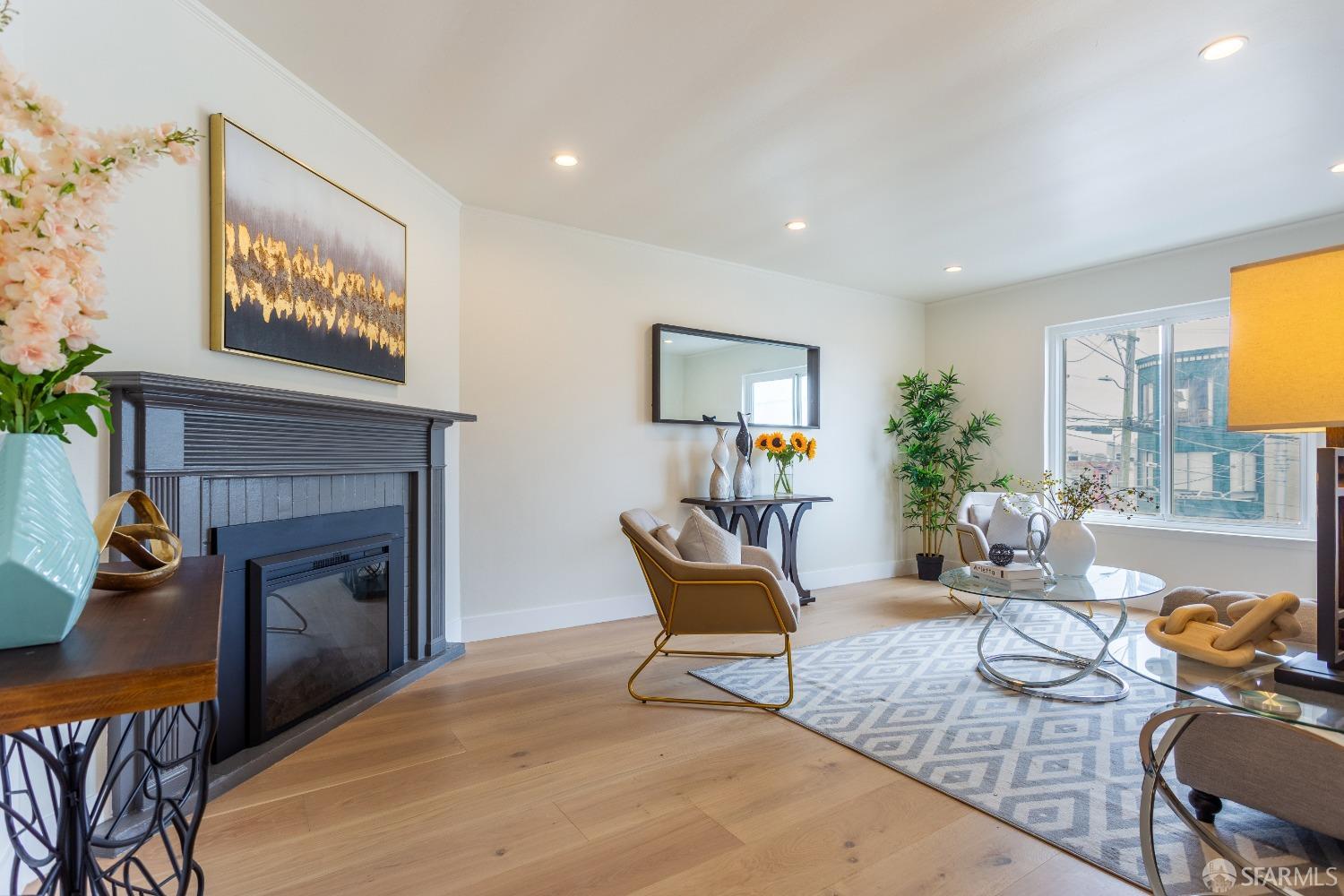 506 Taraval Street