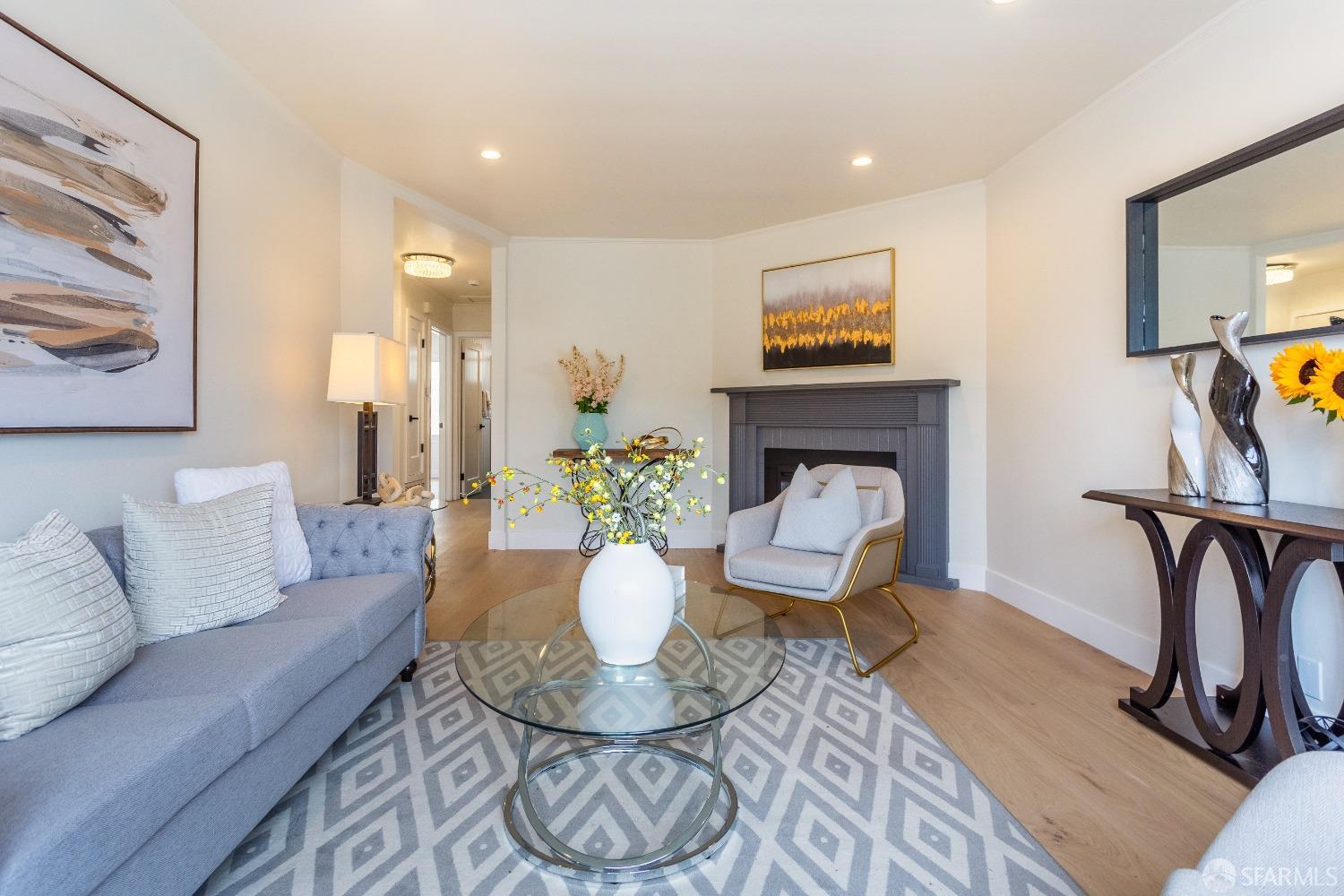 506 Taraval Street