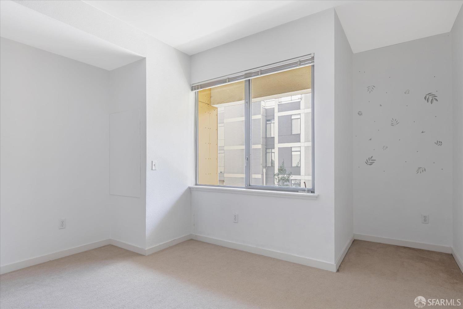 335 Berry Street # 305