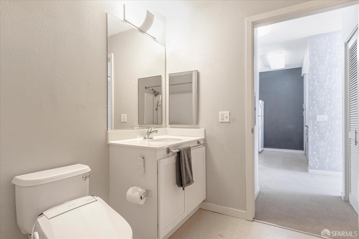 335 Berry Street # 305