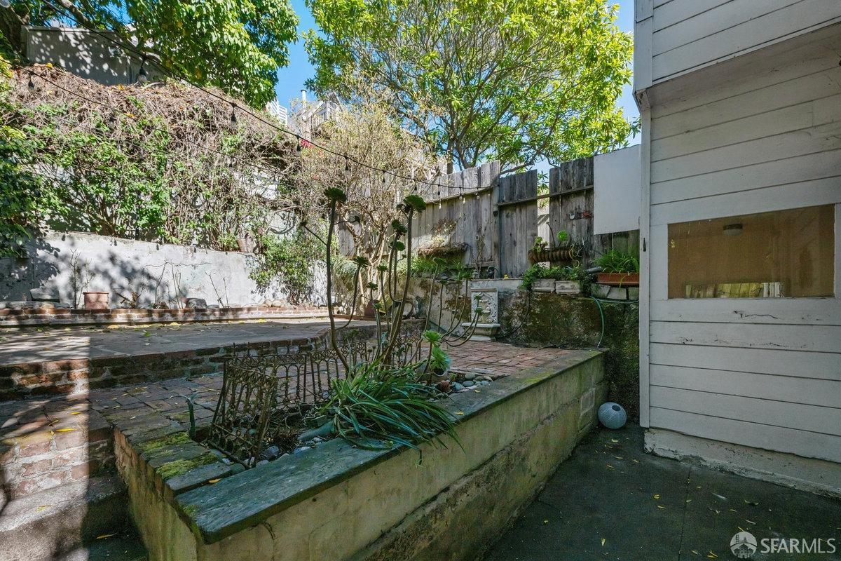 2660 California Street