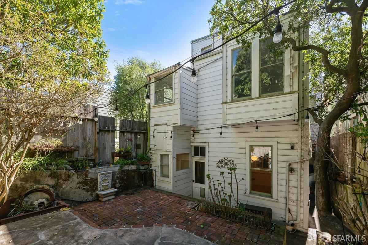 2660 California Street