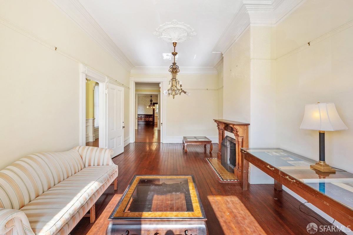 2660 California Street