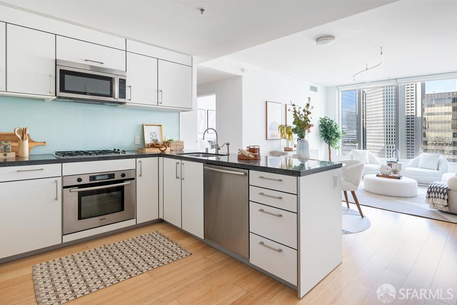 301 Main Street # 20A