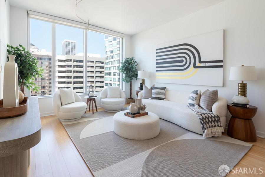 301 Main Street # 20A