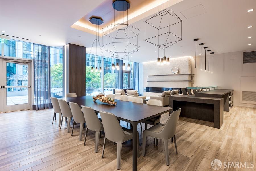 301 Main Street # 20A
