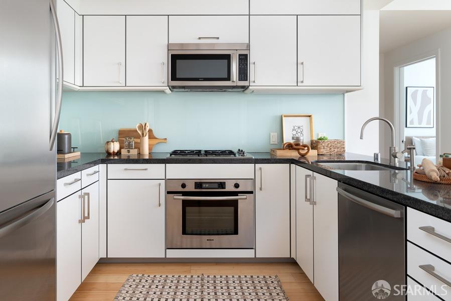 301 Main Street # 20A