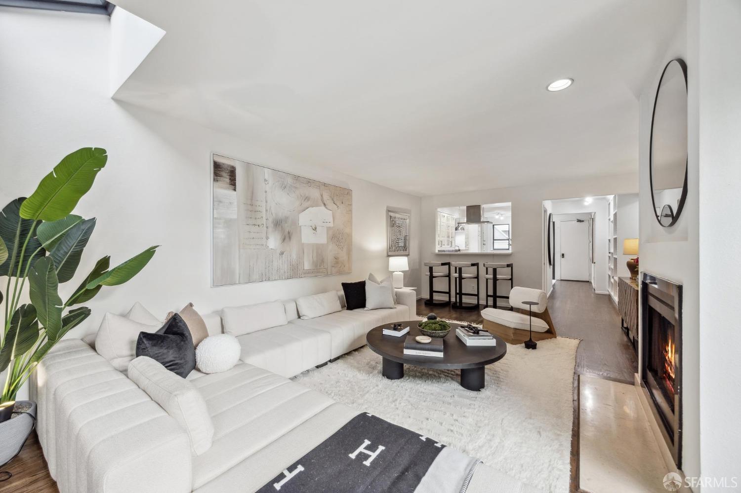 1755 Filbert Street # 1D