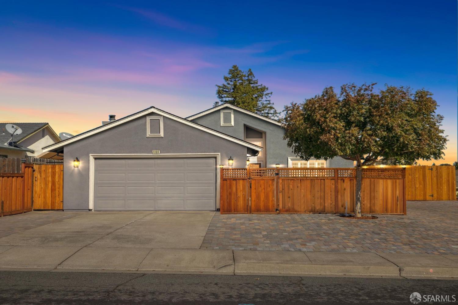 4106 S Royal Links Circle