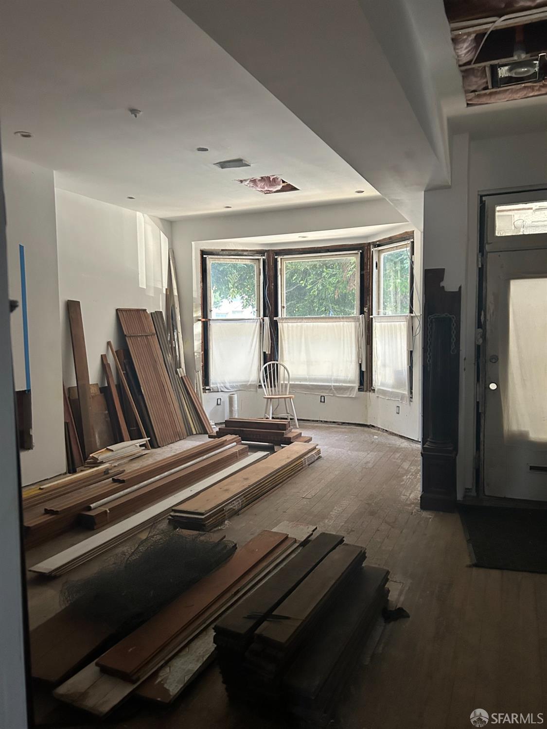 1460-1462 Waller Street