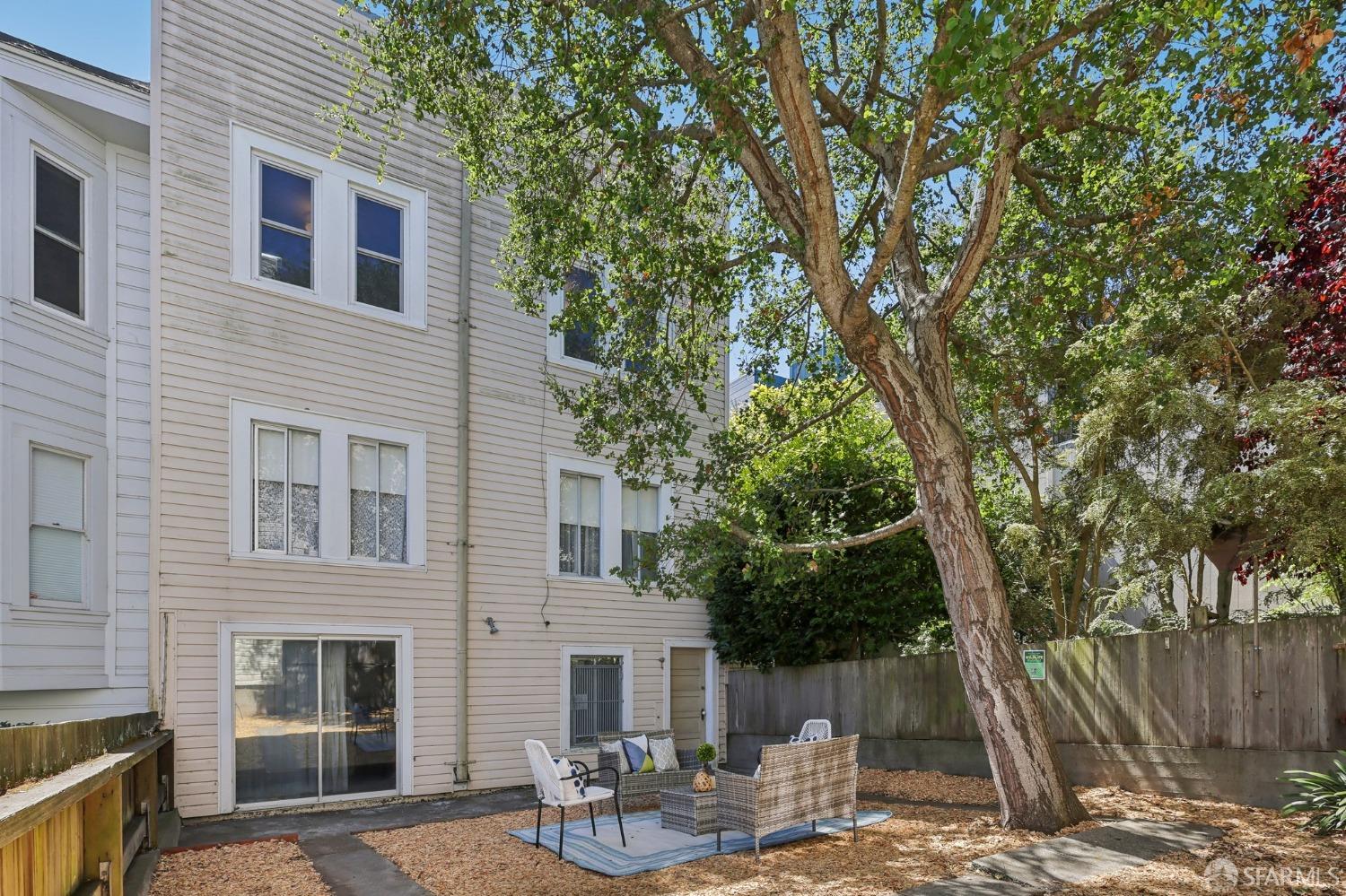 168 Grattan Street # 168