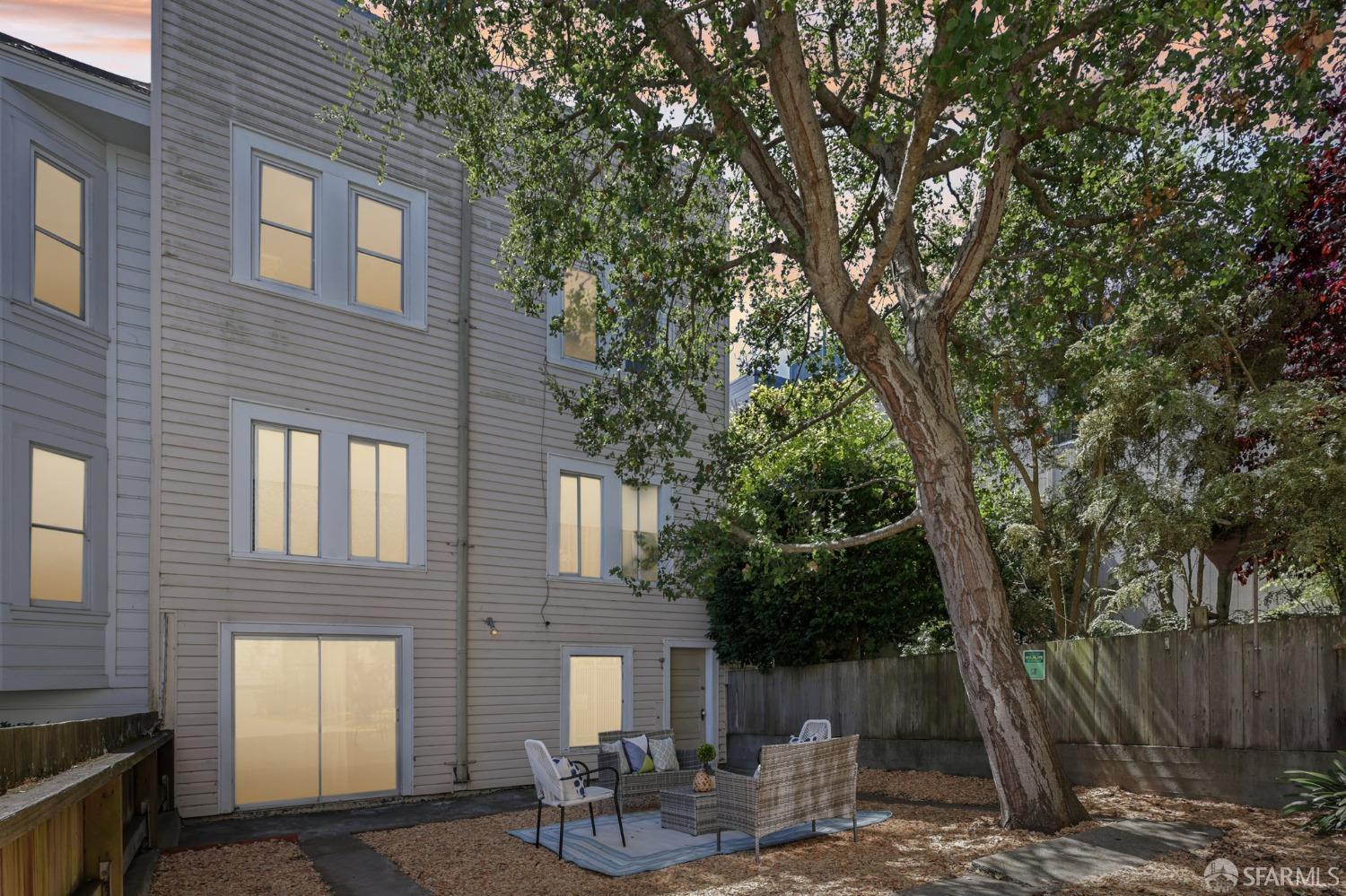 168 Grattan Street # 168