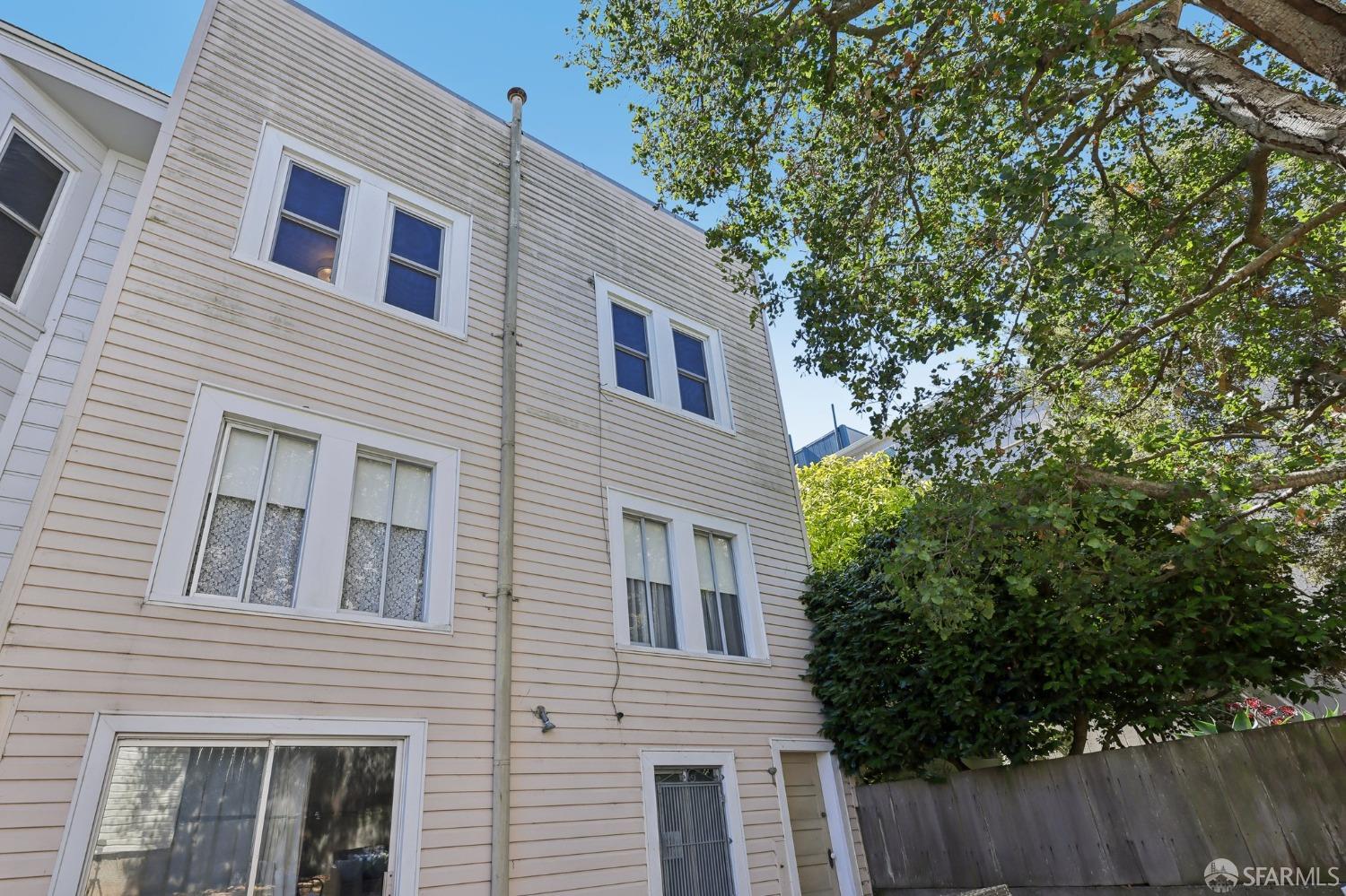 168 Grattan Street # 168