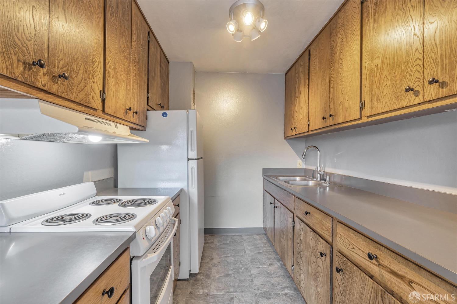 1 Western Shore Lane # 3