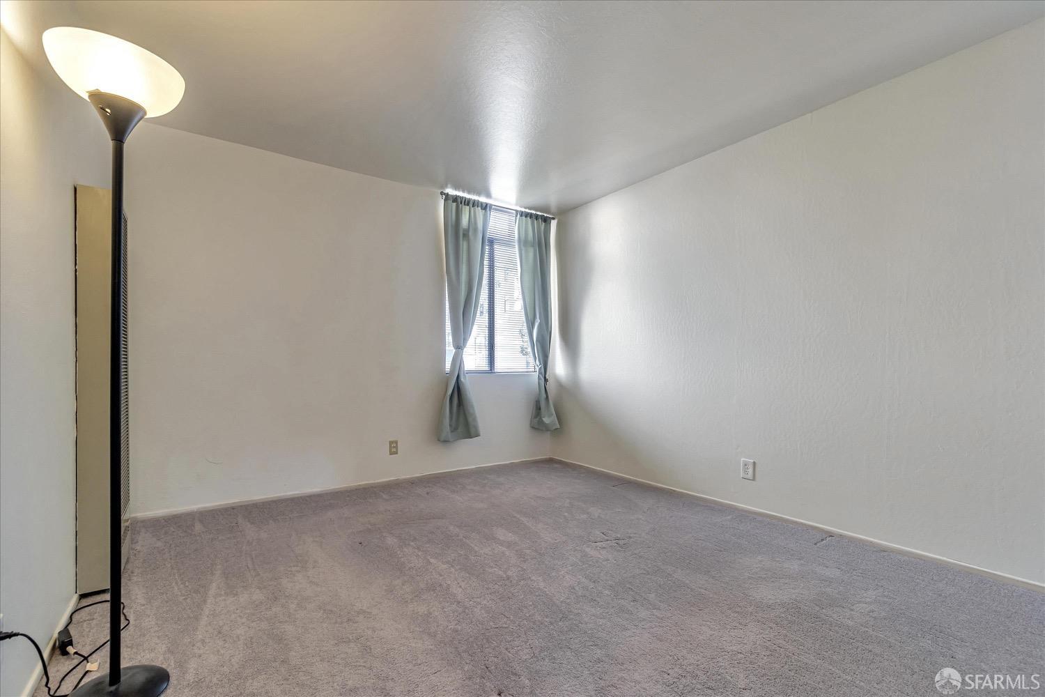 1 Western Shore Lane # 3