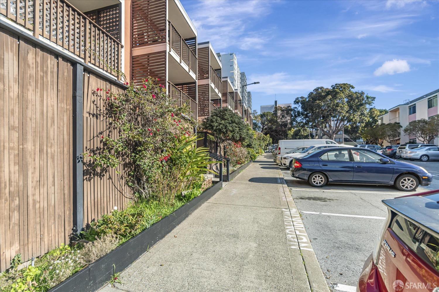 1 Western Shore Lane # 3