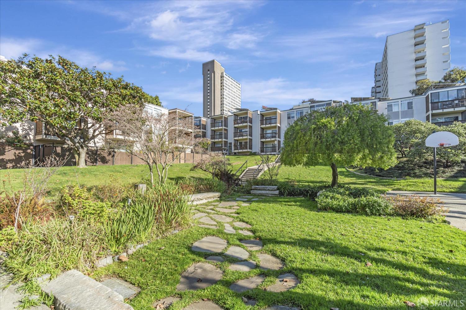 1 Western Shore Lane # 3