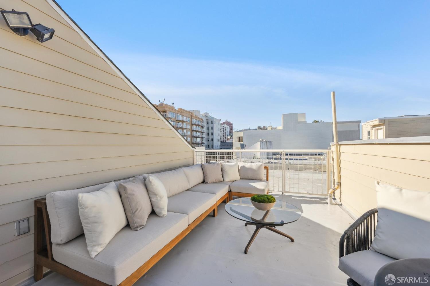 1601 Pacific Avenue # 406