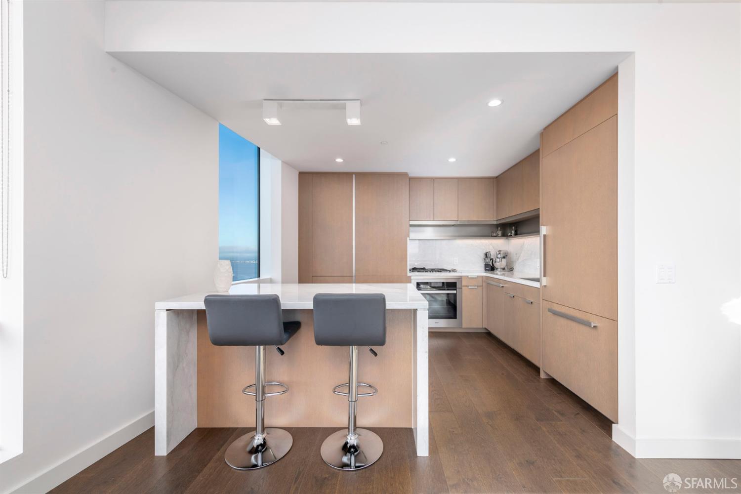 488 Folsom Street # 4104