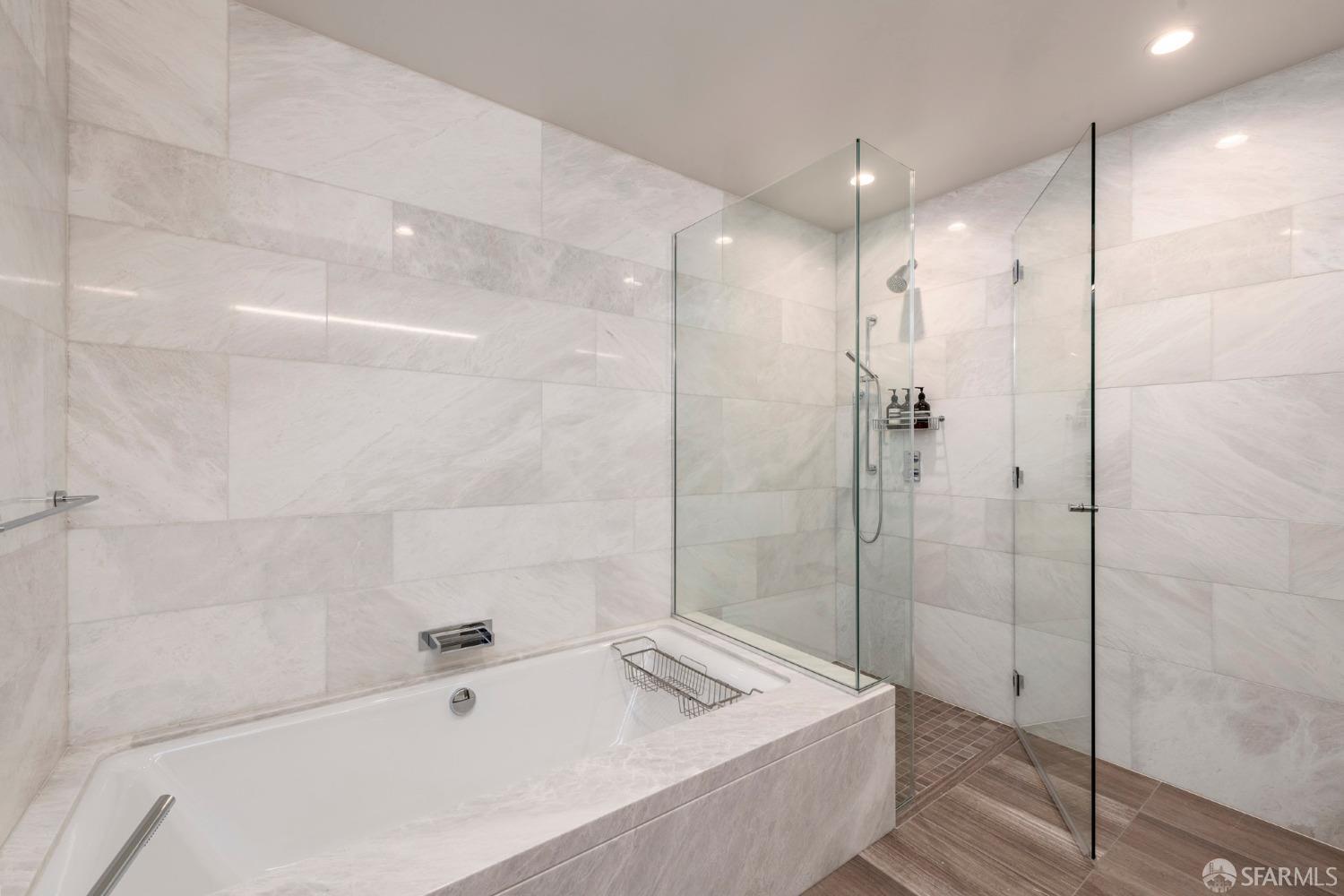 488 Folsom Street # 4104