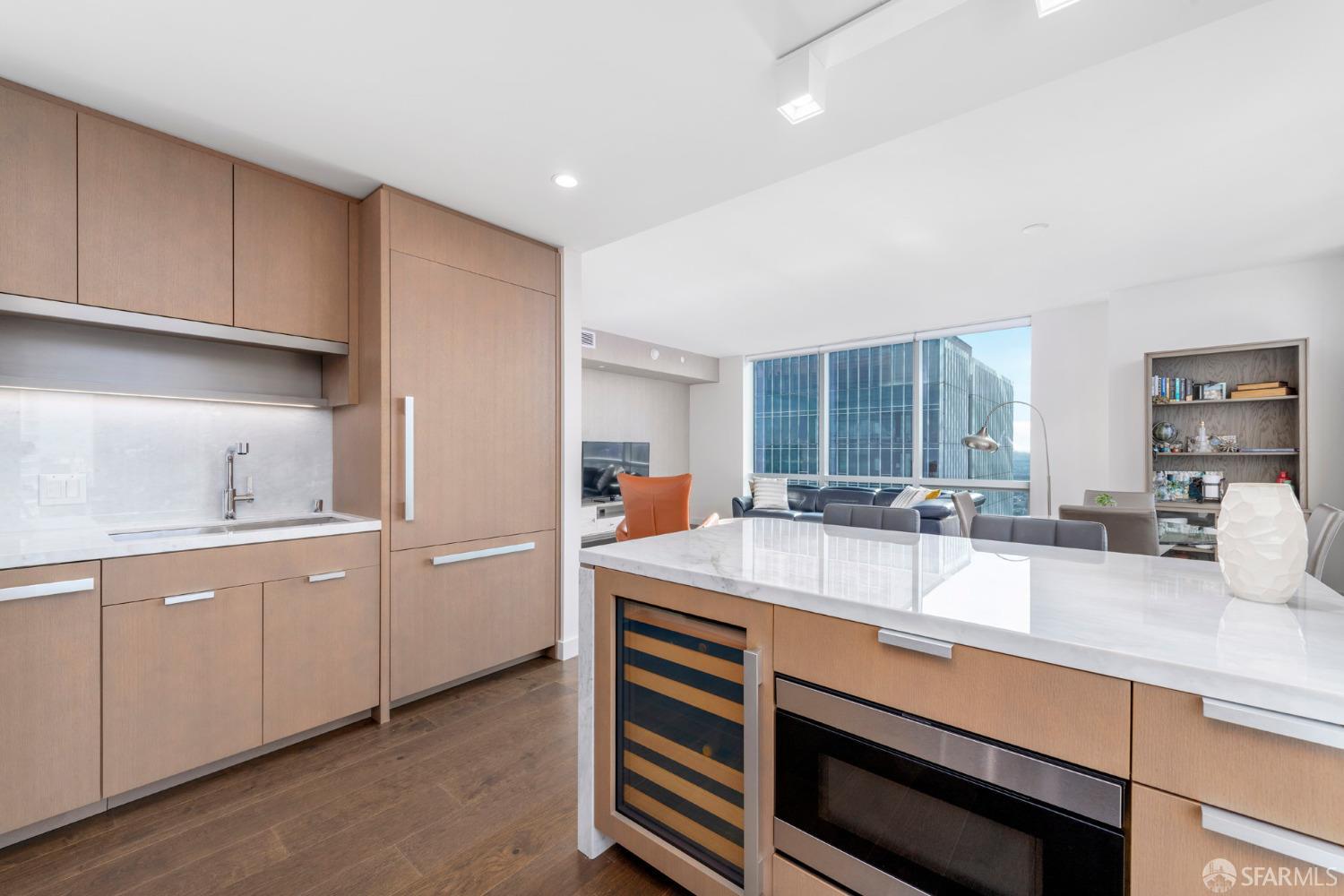 488 Folsom Street # 4104