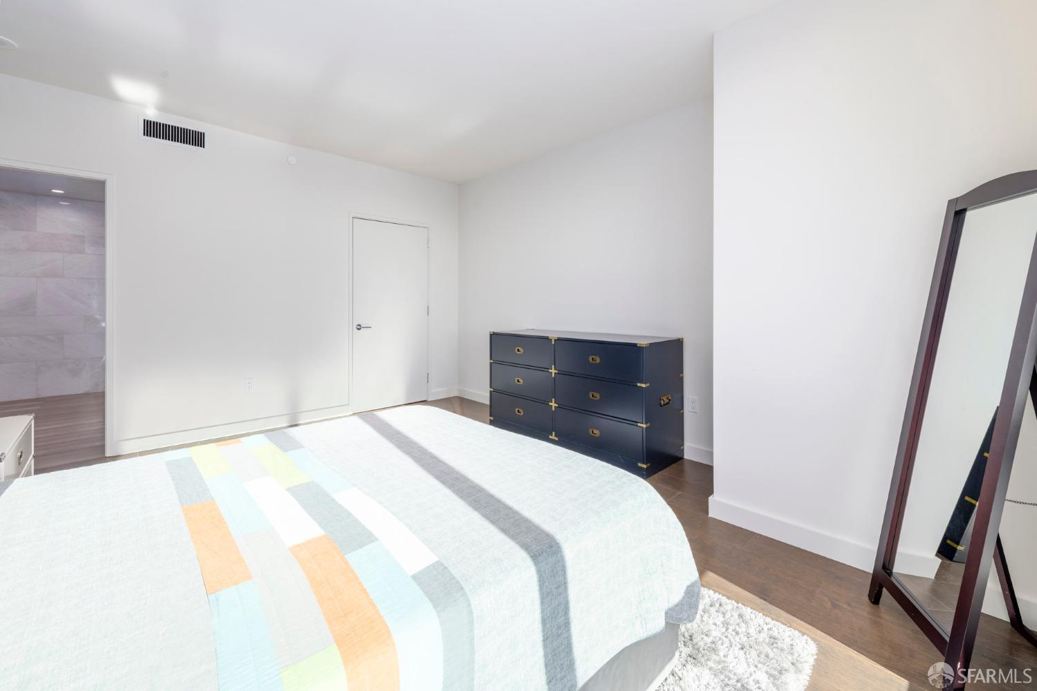 488 Folsom Street # 4104