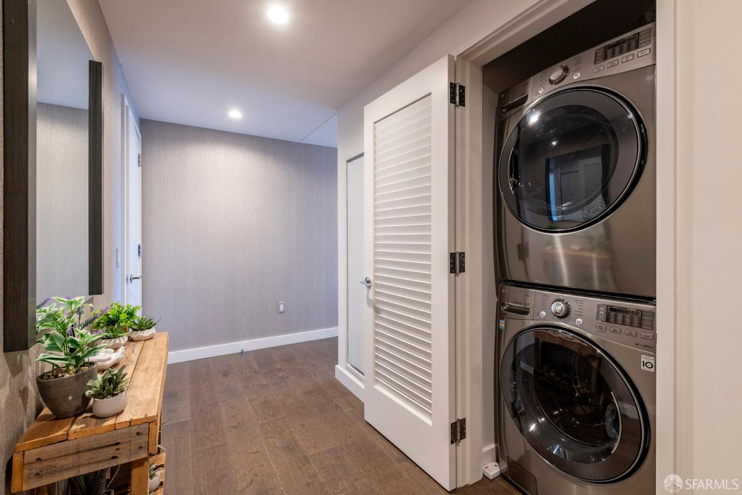 488 Folsom Street # 4104