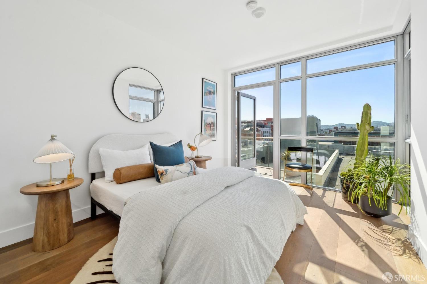 72 Townsend Street # 806