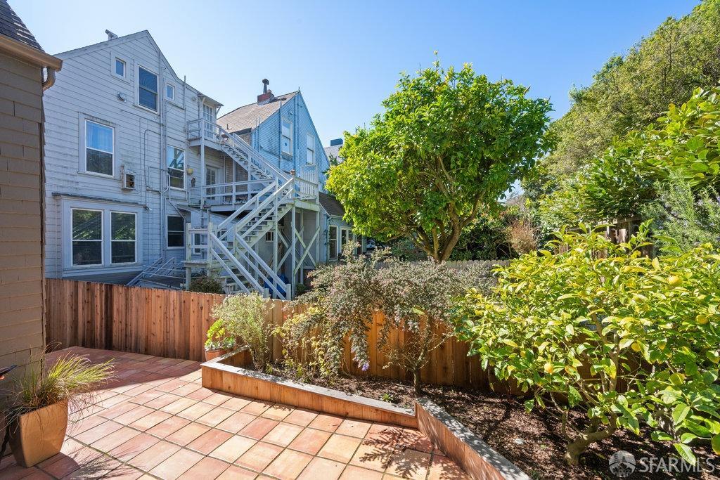 3720 Sacramento Street # 5