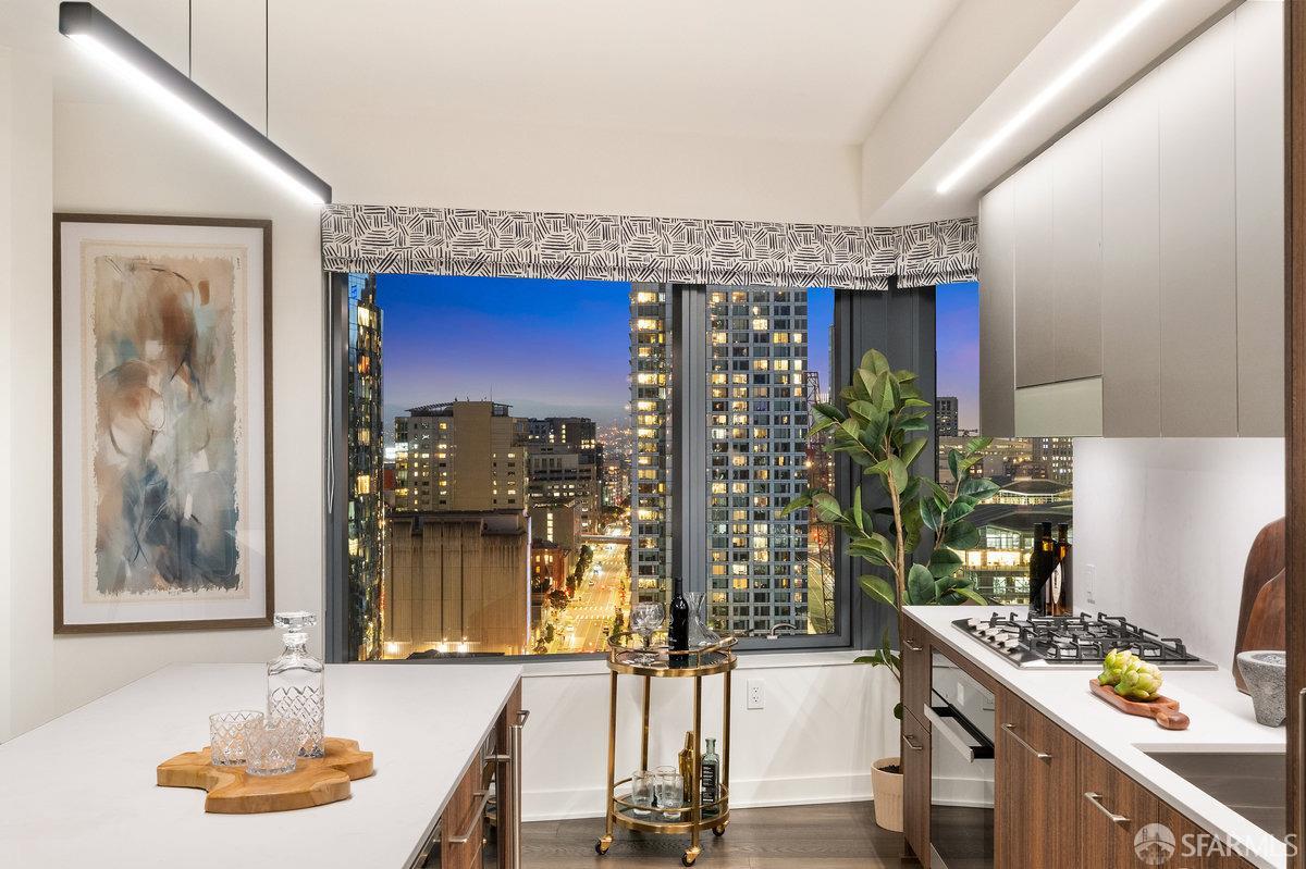 280 Spear Street # 23C