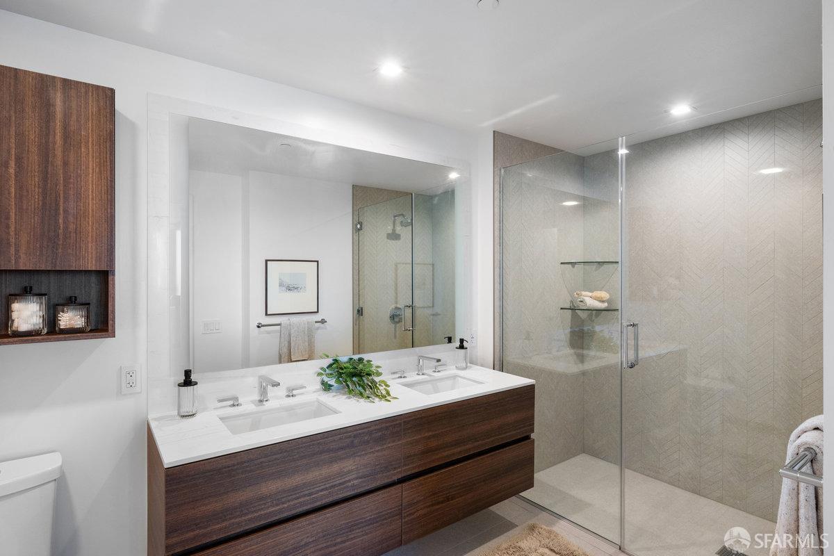 280 Spear Street # 23C