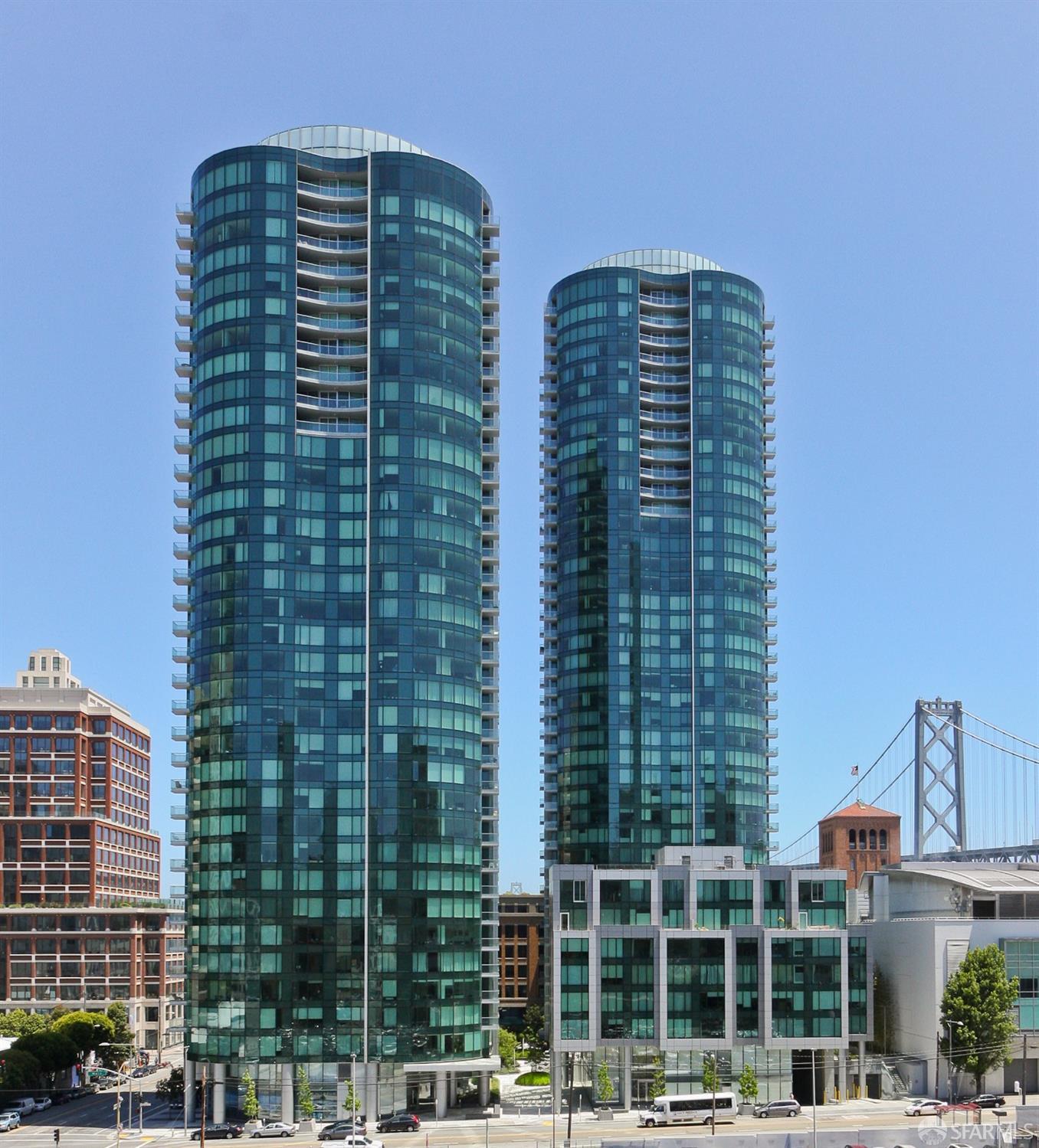 301 Main Street # 33C
