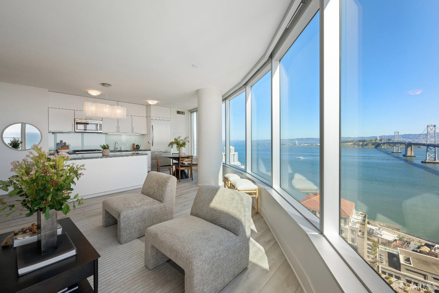 301 Main Street # 33C