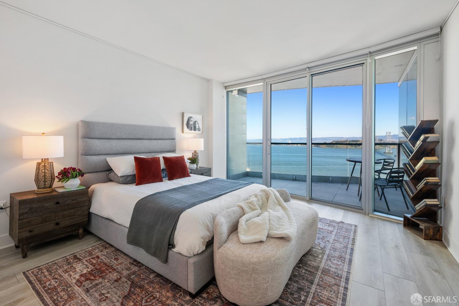 301 Main Street # 33C