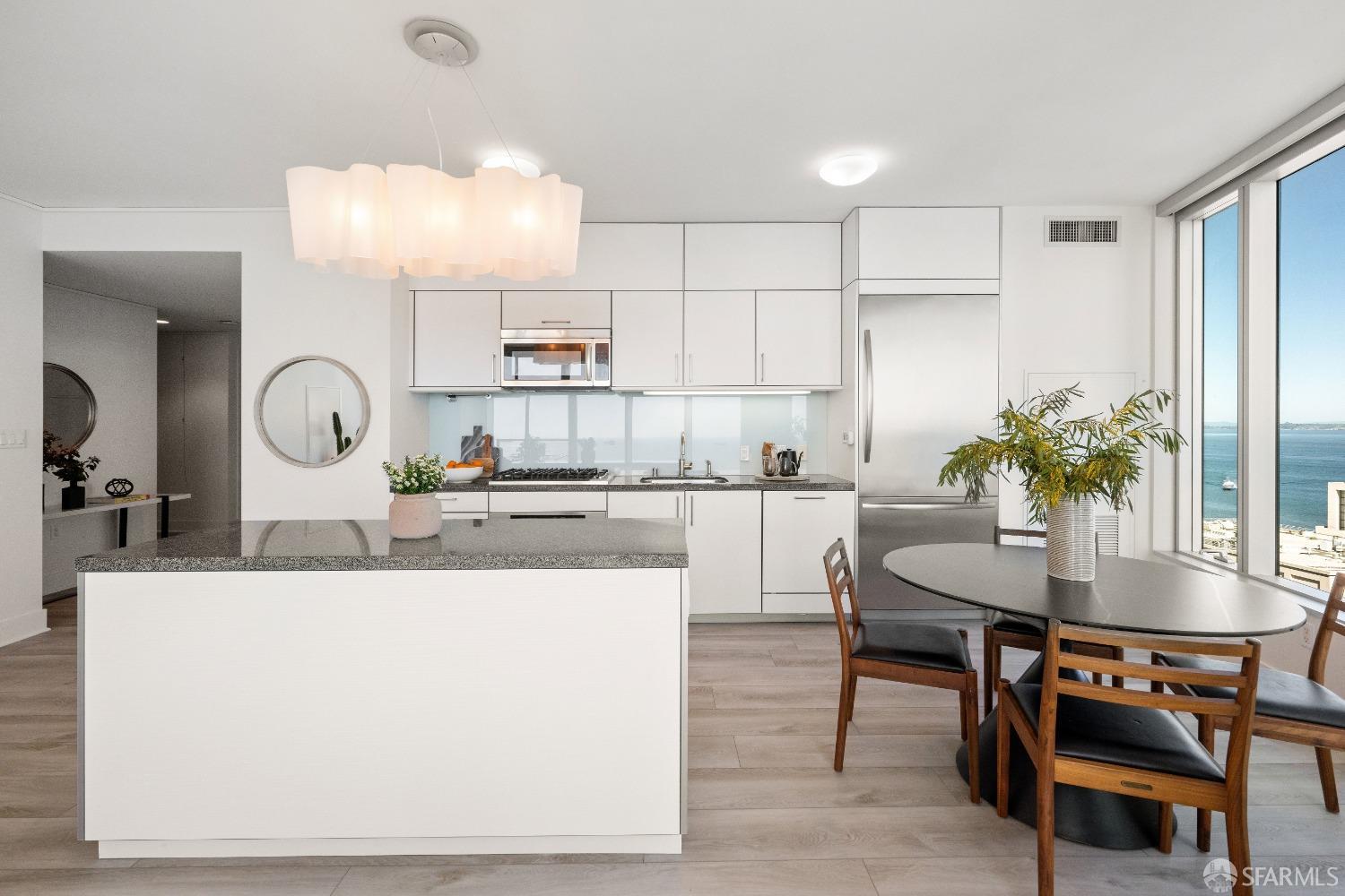 301 Main Street # 33C