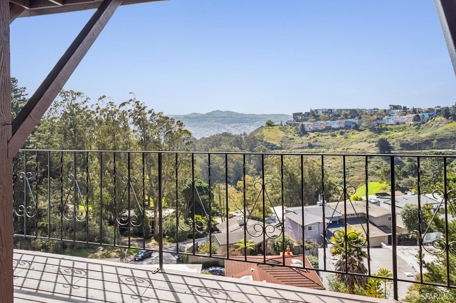 993-995 Duncan Street