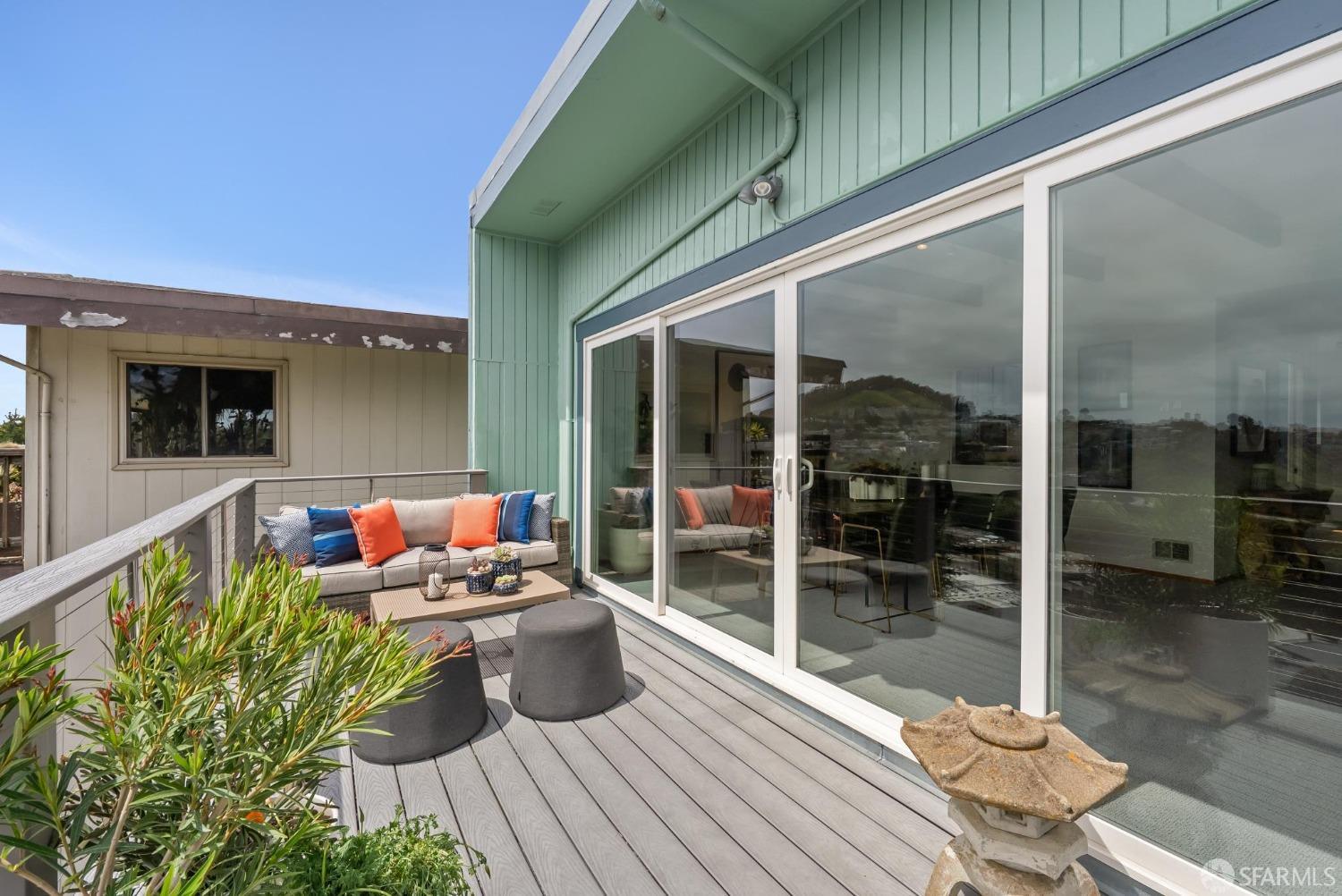 993-995 Duncan Street