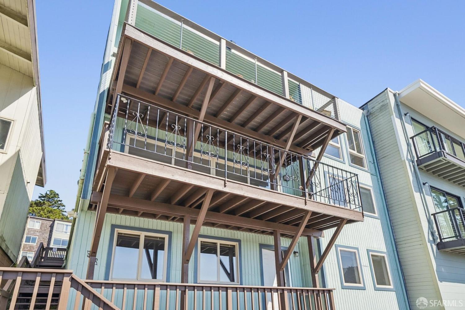 993-995 Duncan Street