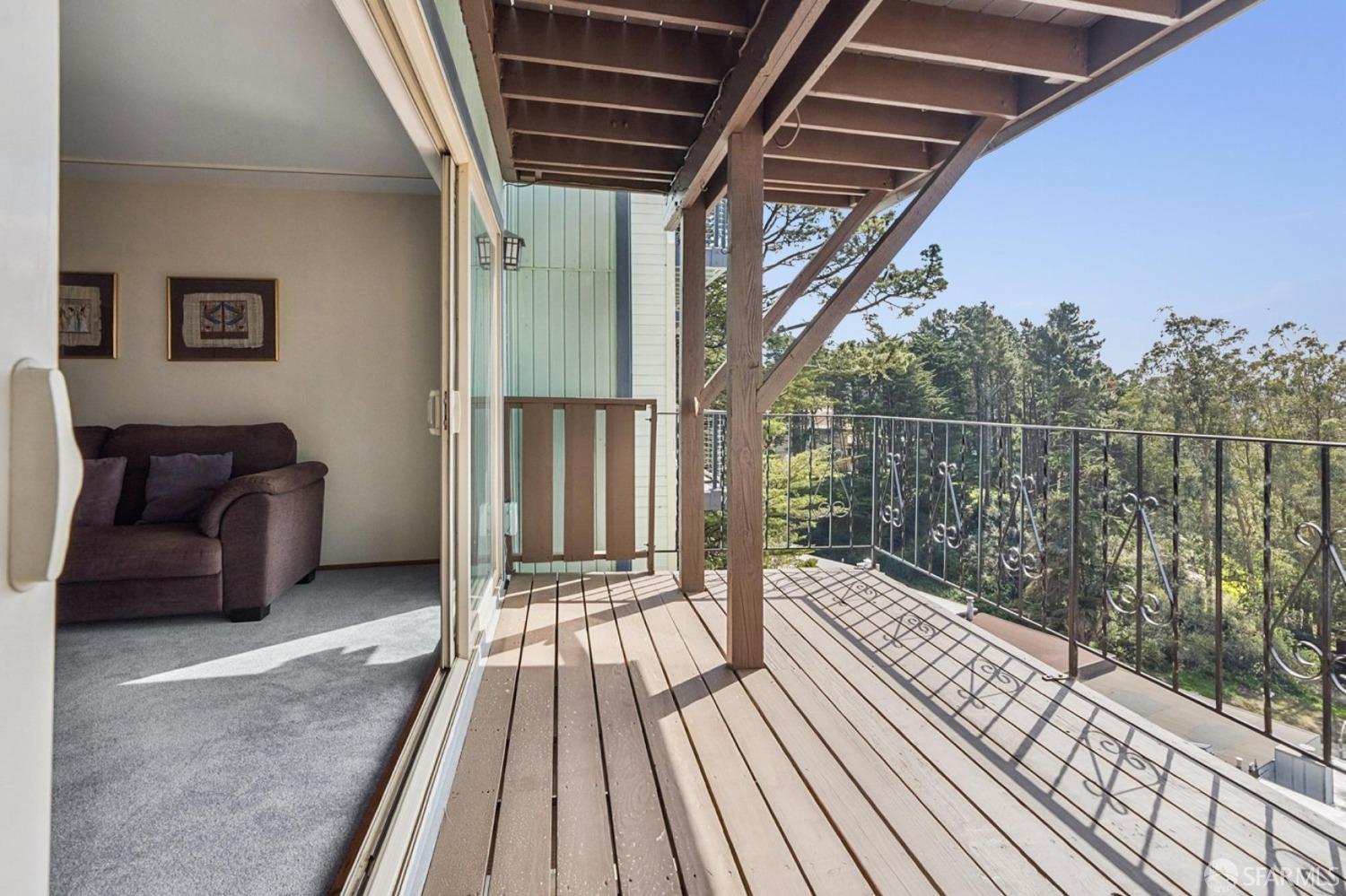 993-995 Duncan Street