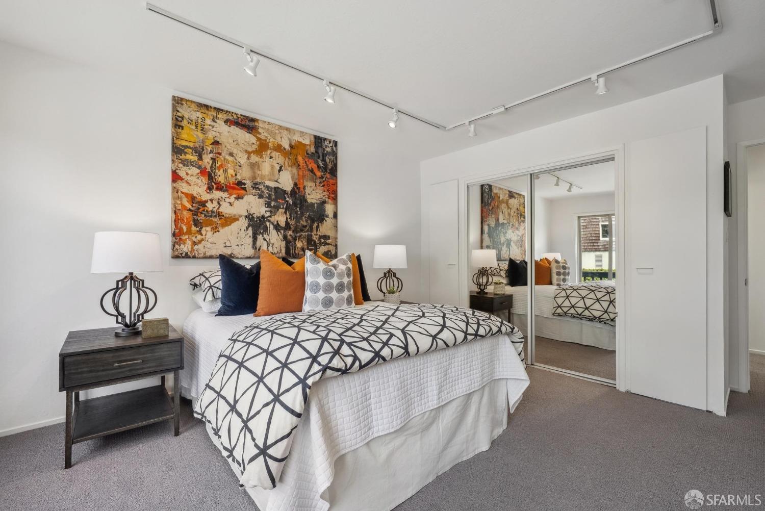 993-995 Duncan Street